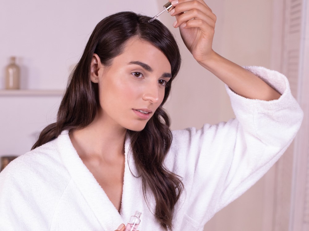 L'éclaircissement des cheveux. Comment prévenir l'éclaircissement, l'amincissement et la perte de cheveux à la maison.